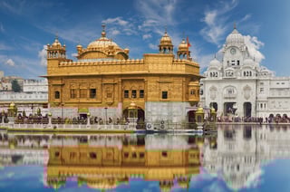 famous indian landmark sikh gurdwara golden temple harmandir sahib amritsar punjab india