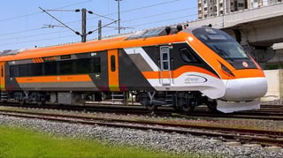 アヨーディヤ への電車